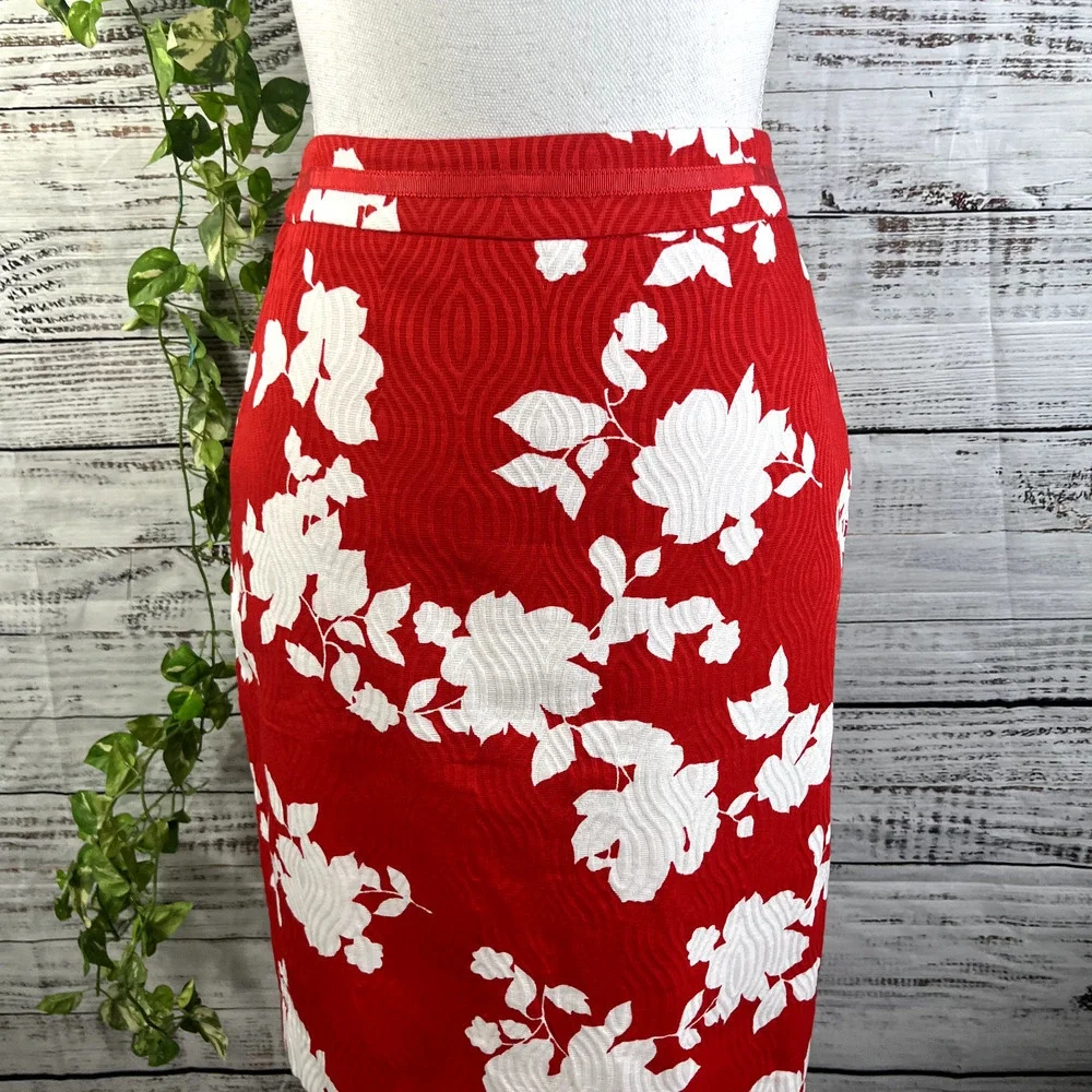 Talbots Skirt size 4 Petite Red White Floral Pencil Knee Wedding Career Church